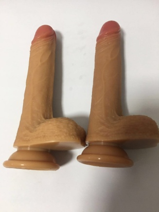 Manual 2-Layer Silicone Massager (3.7x20cm) - Realistic